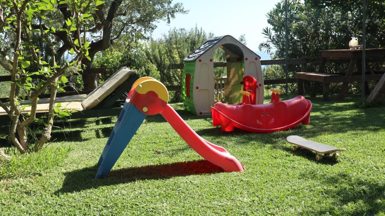 Patronis Studios Ammoudi Dış mekan fotoğraf